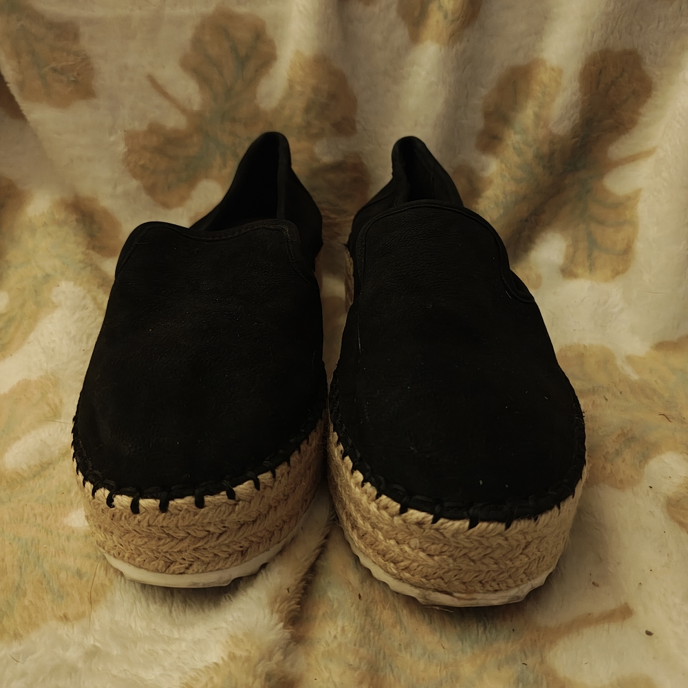 Gianni Bini Black Slip-On Espadrille Platform